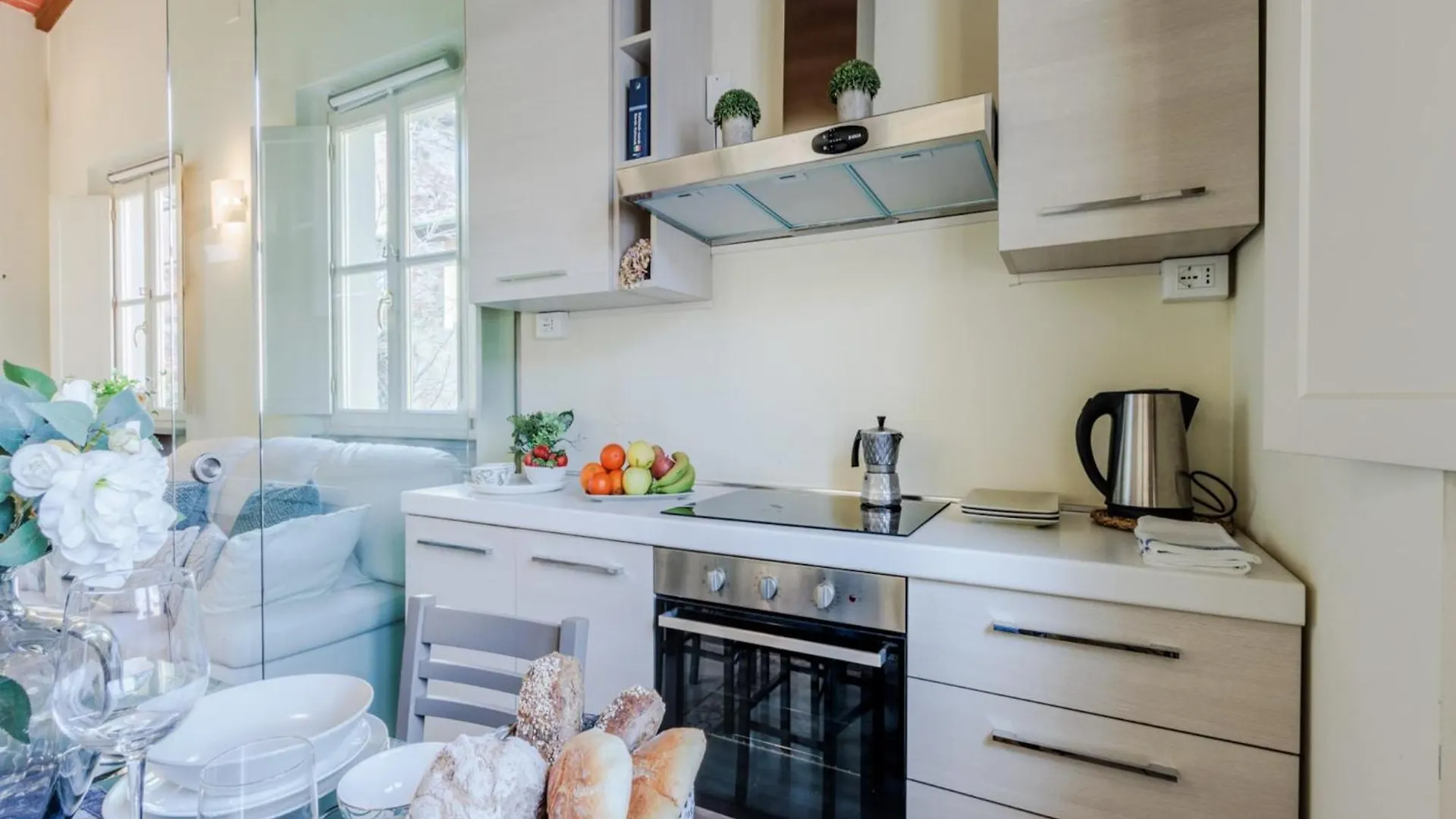 Serene Historic Apartment In Central Lucca