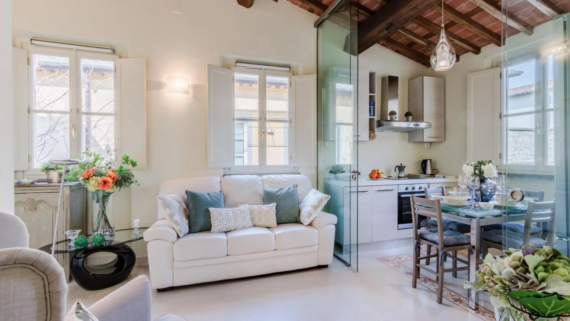 Serene Historic Apartment In Central Lucca Italy