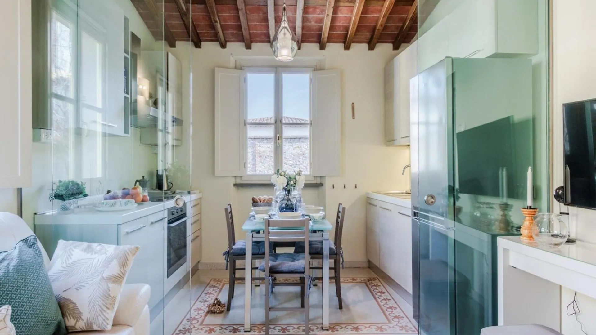 Serene Historic Apartment In Central Lucca